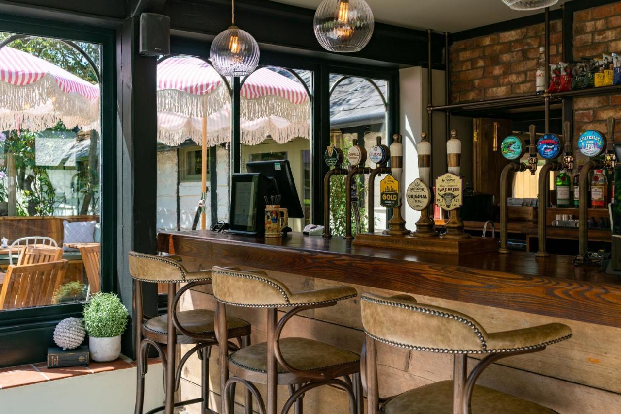 High Corner Inn Godshill  Экстерьер фото