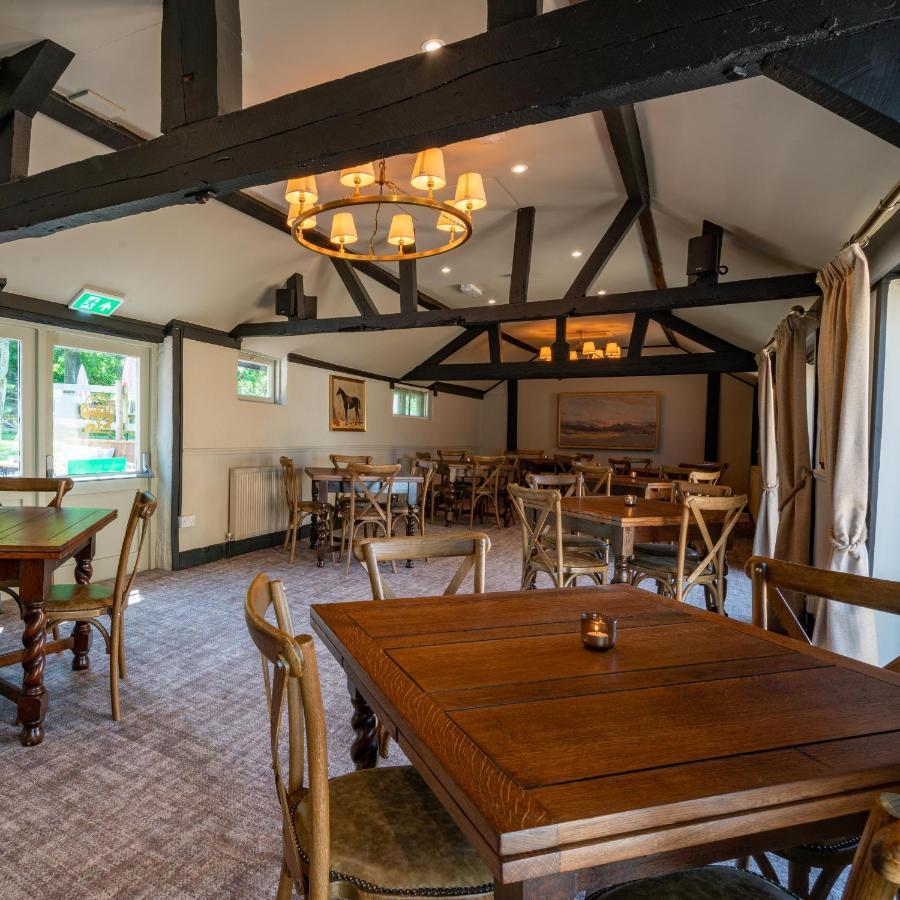 High Corner Inn Godshill  Экстерьер фото