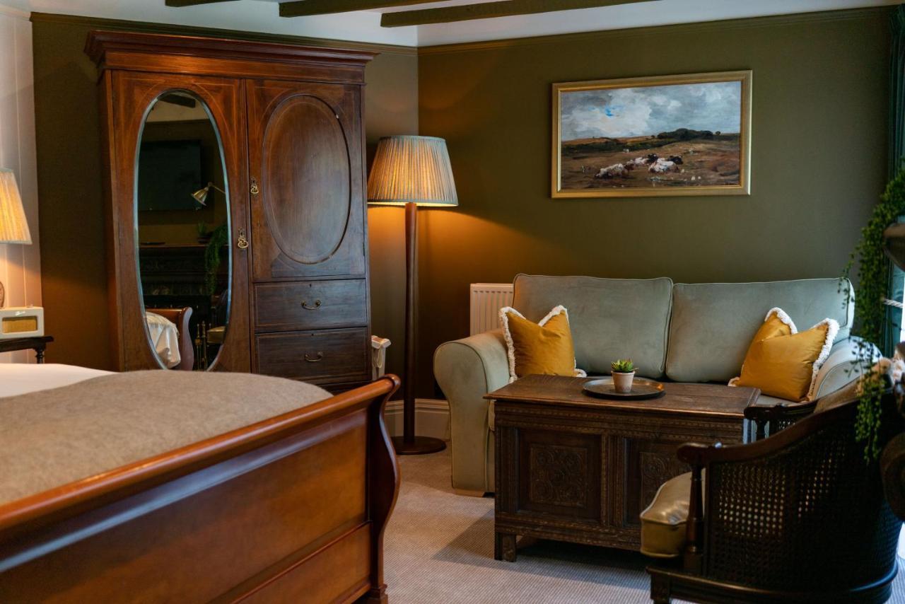 High Corner Inn Godshill  Экстерьер фото