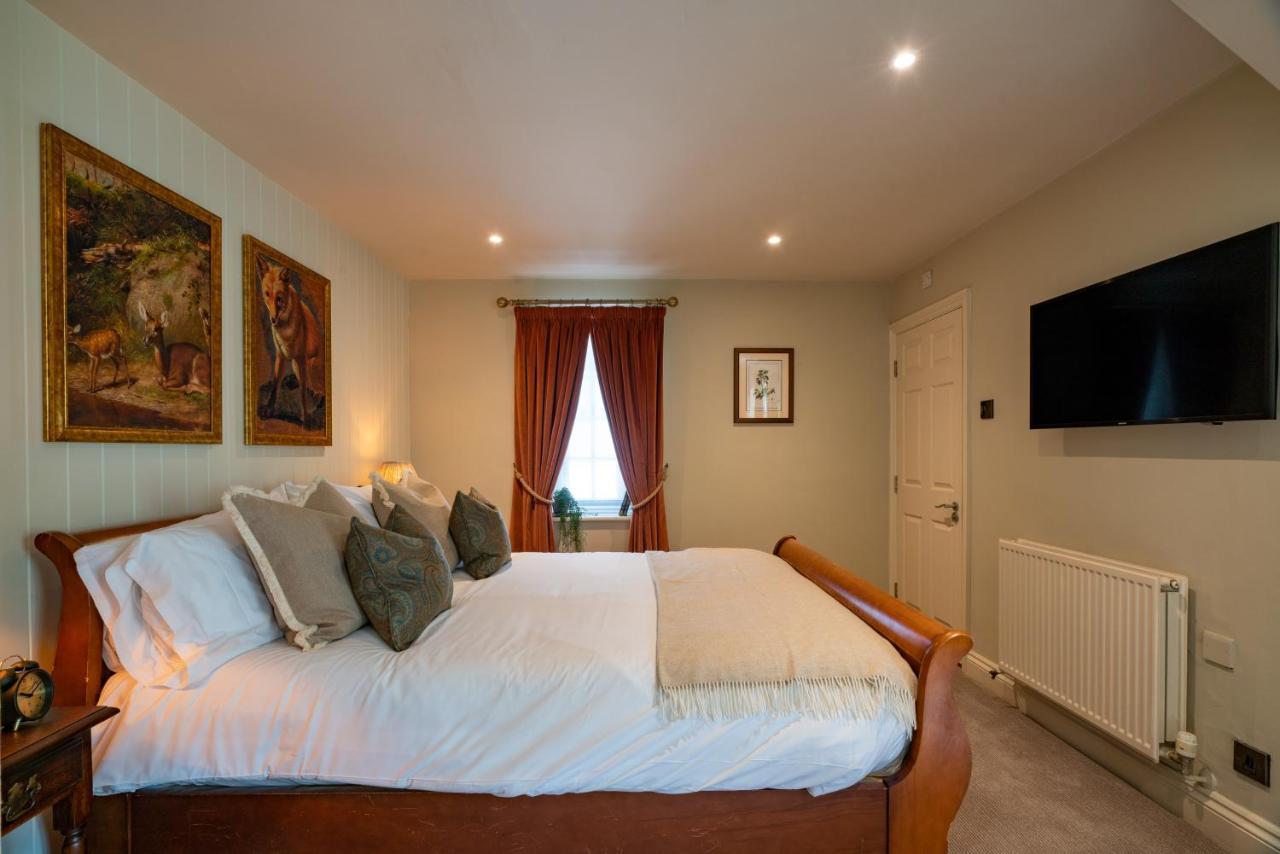 High Corner Inn Godshill  Экстерьер фото